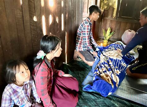Fierce Fighting In Myanmar Between Army Resistance Groups Kills At Least 26 Groups Say The