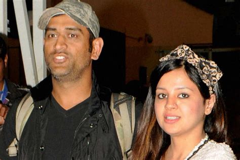 MS Dhoni Presents A Vintage Volkswagen Beetle To Wife Sakshi Dhoni As