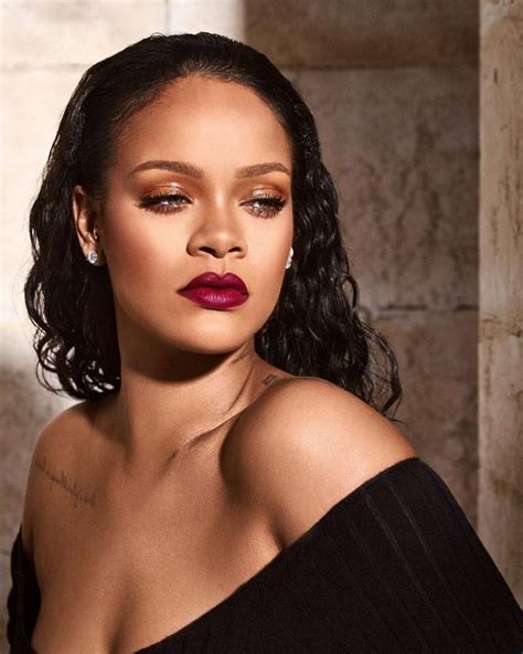 Rihanna Shows Off The Fenty Beauty Mattemoiselle Lipstick Collection Rihanna Fenty Beauty