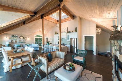 Today, people want housing that is tailored to their needs. The Beachwood home package from Linwood Homes has an open ...