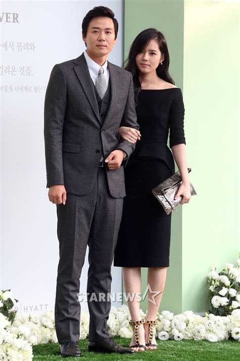 Yun Jung Hoon And Han Ga In Announce Pregnancy After 10 Years Of