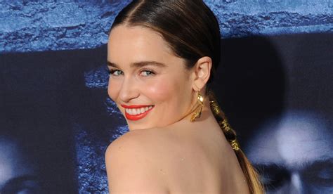 Emilia Clarkes Got Inspired Ponytail Beautyheaven