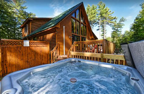 27 Incredible New Hampshire Cabins With Hot Tubs