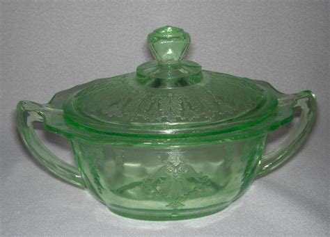 Hazel Atlas Depression Glass Florentine 2 Covered Sugar Bowl With Lid