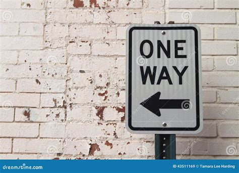 One Way Grunge Brick Painted Peeling Wall Stock Image Image Of Signs