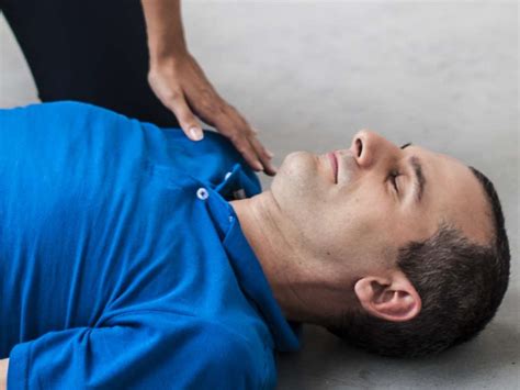 First Aid For Unconsciousness What To Do And When To Seek Help