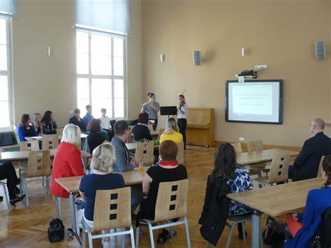 Ve školním roce 2014/15 školu navštěvovalo téměř 500 žáků; Události a aktuality - KAP Praha