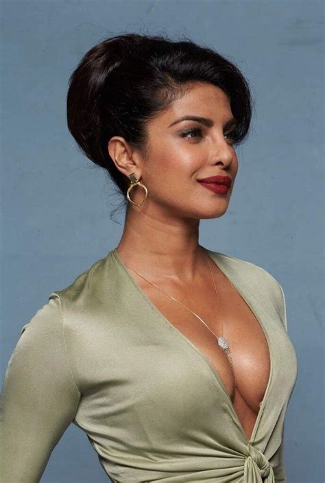 Sexy Priyanka Chopra Boobs Pictures That Are Too Damn Appealing Best Hottie