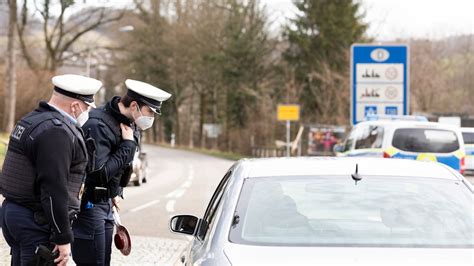 Bundesregierung will notbremse am dienstag verabschieden. Coronapandemie - Deutschland zieht die Notbremse: Wird ...