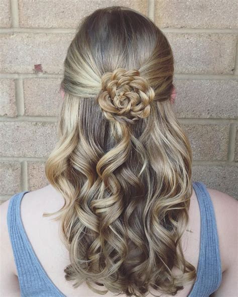 Abigail Rose On Instagram Those Curls A Flower Braid Peinado