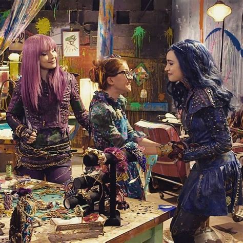 Pin On Descendants 2 2017