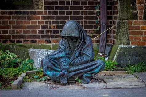 Homeless Jesus Sculpture Goes Viral After 911 Call