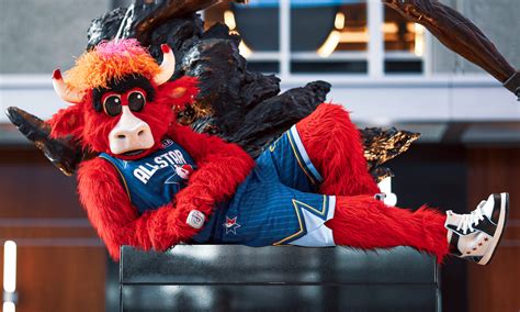 Benny The Bull Ranked As The Nbas Second Best Mascot By Fans Urbanmatter