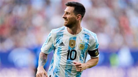 Watch Lionel Messi Converts Penalty Kick For Argentina Against Honduras