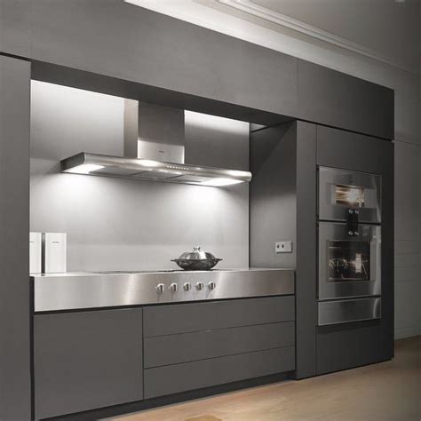 The Modern Bespoke Kitchen Design Demands Built In Appliances That Are