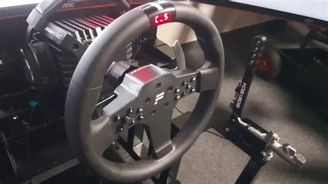 The Key Benefits Of Using A Sim Racing Wheel For Gaming Flow Racers
