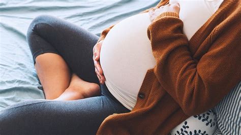 8 Natural Ways To Relieve Back Pain During Pregnancy Synergy Sports