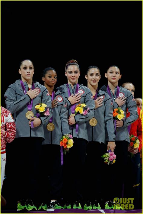 Us Womens Gymnastics Team Wins Gold Medal Photo 2694843 Photos Just Jared Celebrity
