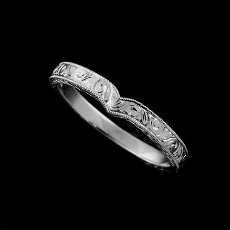 V Pointed Wedding Ring Engraved Wedding Ring Vintage Style Etsy