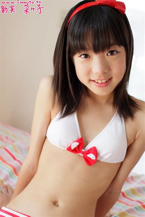 Rika Nishimura Model