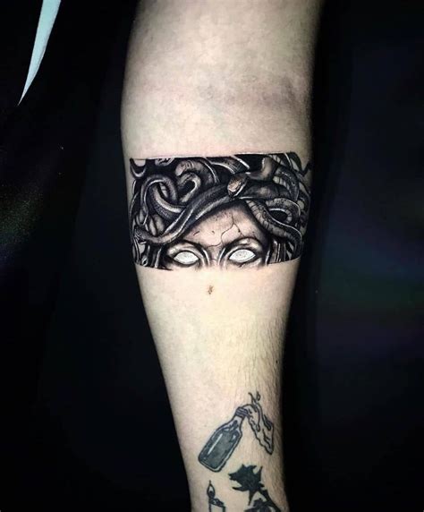 Medusas Eyes Or Medusas Gaze Tattoo Black Ink Tattoos Cute Tattoos