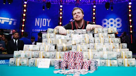 The main event now attracts more than 6,000 players hoping to win the huge first prize and a place in the. WSOP 2016 - World Series of Poker schedule - Poker Blog- ESPN