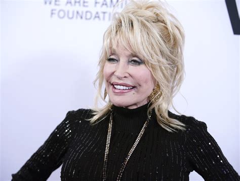 Dolly Partons Plastic Surgery All The Work Shes Gotten Done Over The
