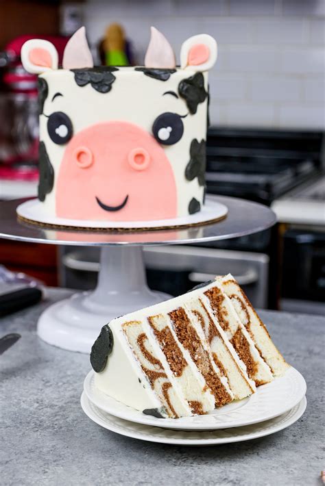 Cow Cake Easy And Adorable Cake Recipe And Tutorial