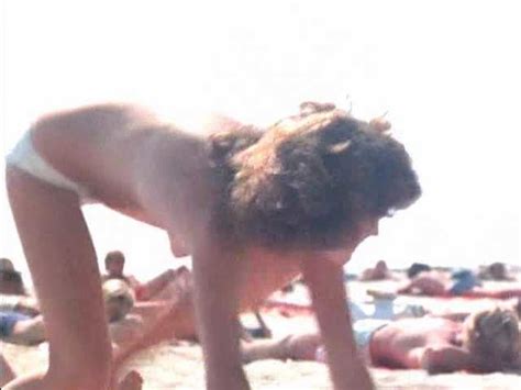 Unknown Nuda Anni In Malibu Beach