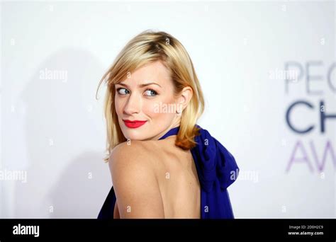 Beth Behrs Cbs Hi Res Stock Photography And Images Alamy