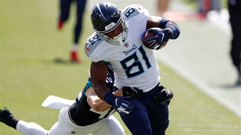 Jonnu andre smith (born august 22, 1995) is an american football tight end for the tennessee titans of the national football league (nfl). Jonnu Smith among Titans' pass-catchers thriving in ...