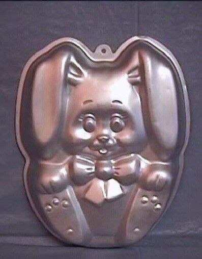 Wilton Lop Floppy Earred Bunny Rabbit Cake Pan Mold Easter Ebay