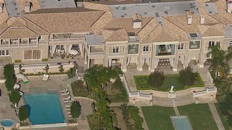 Photos Rent This 195 Million Beverly Hills Mansion For 475000month