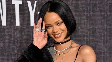 Rihanna Net Worth Bio Age Height Weight And Career 2022