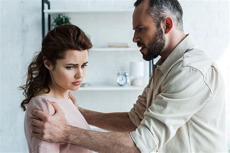 10 Signs That Youre Married To A Controlling Husband