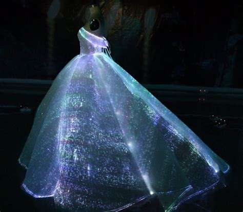 Wedding lily is a free game in girl, make up and dress up genres. Vestido de Boda vestido de novia Fibra óptica RGB LED luz ...