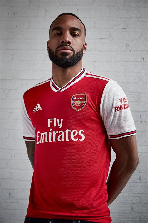 Everything you wanted to know, including current squad details, league position, club address plus much more. Arsenal 2019/20 Home Kit by adidas Official Look | HYPEBEAST
