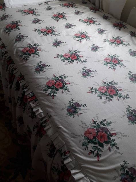 Vintage Laura Ashley Floral Chintz Bedspread With Floor Length Pleated