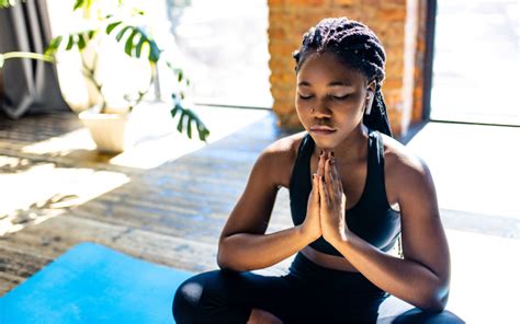 10 Simple Mantras For Beginner Meditators Om Yoga Magazine