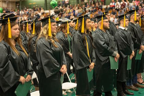 Ohio University Chillicothe celebrates graduates