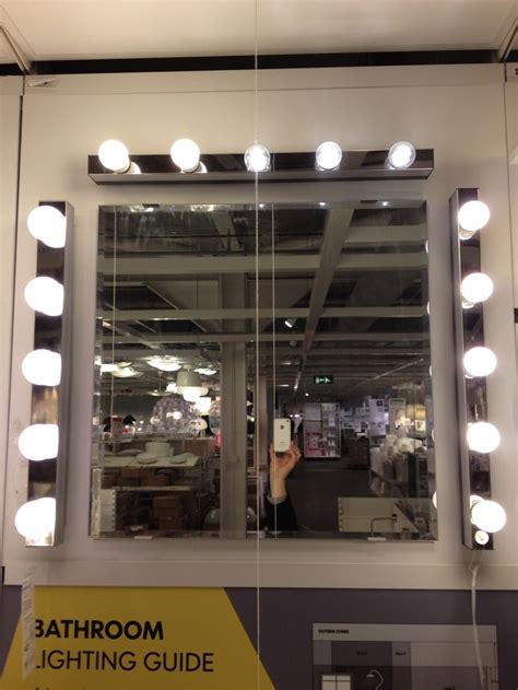 If you regularly fix your hair in the bathroom but do your makeup in the bedroom, you can easily carry the mirror with you so you never miss a beat. Hollywood mirror ikea | my new room | Pinterest | Mirror ...