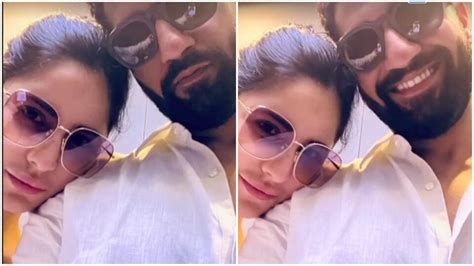 Vicky Kaushal And Katrina Kaif Smile In Rare Romantic Selfies See Here Bollywood Hindustan
