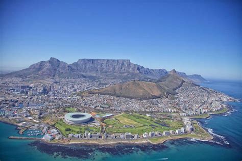 It is locally modified by the mass of table mountain and by the cold benguela current of the south atlantic ocean. If You're Looking for a Cheap Place to Stay in Cape Town - Read This