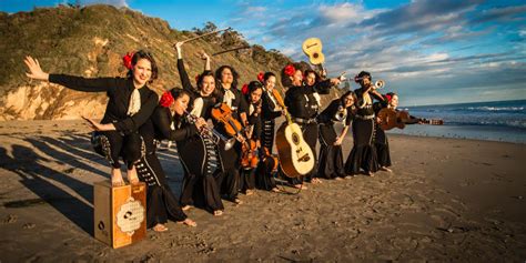 Meet Flor De Toloache The Only All Female Mariachi Band In Nyc Sounds And Colours