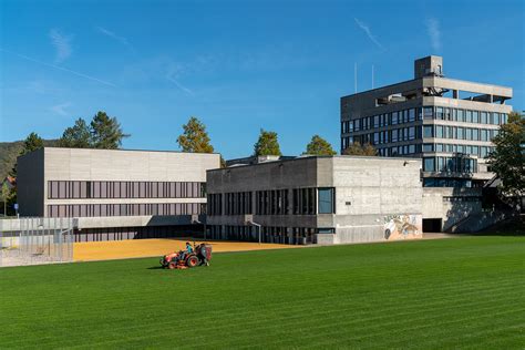 Insbesondere der qualifikationsphase am gymnasium lilienthal. Gymnasium Liestal Foto & Bild | architektur, profanbauten ...