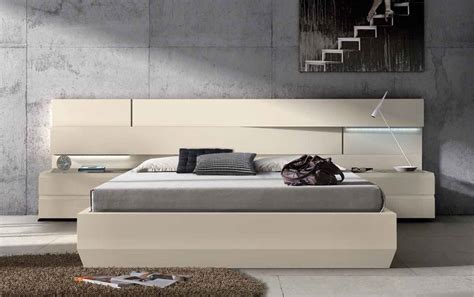 Lacquered Made In Spain Wood Platform And Headboard Bed