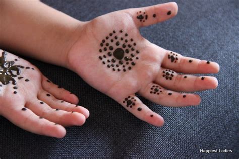 If you don't want to test those design on your hand or feet, grab a piece of paper and start practicing until you feel comfortable to move on to your hands. 10 Quick Mehendi Designs for Kids - Happiest Ladies