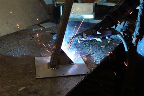 Welding Canadian Metal Fabricators