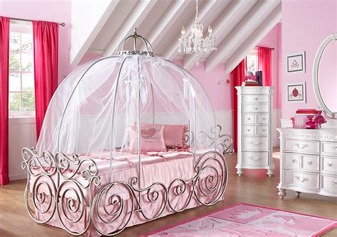 The cinderella collection by homelegance is your little child's dream. If You Can't Stay in Disney World's Cinderella Suite, Can ...