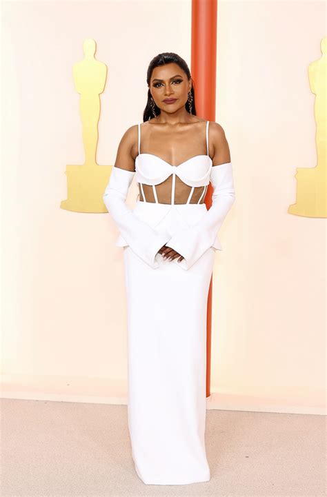 Mindy Kaling Stuns At Oscars 2023 After Losing Over 40lbs Here S How